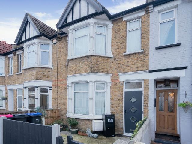 House for rent in Alton Barnes, Essex