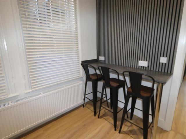 Room for rent in Alton Barnes, Essex