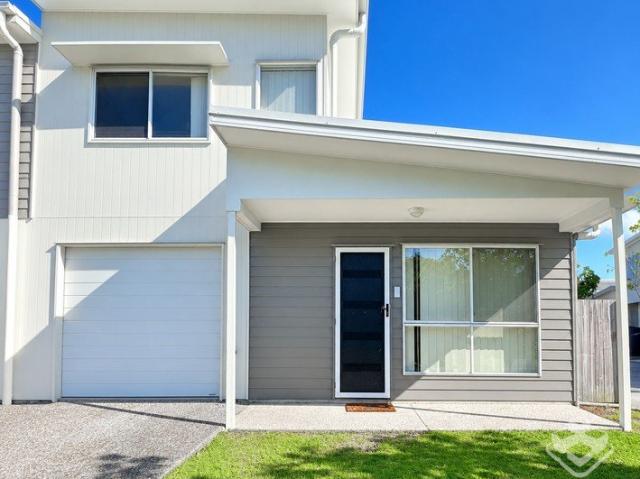 Townhouse for rent in Brightwater, Sunshine Coast Regional