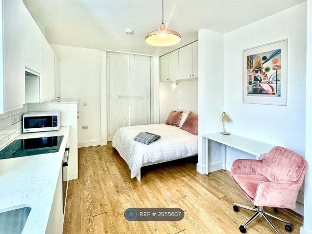 Studio for rent in Arbury, Cambridgeshire