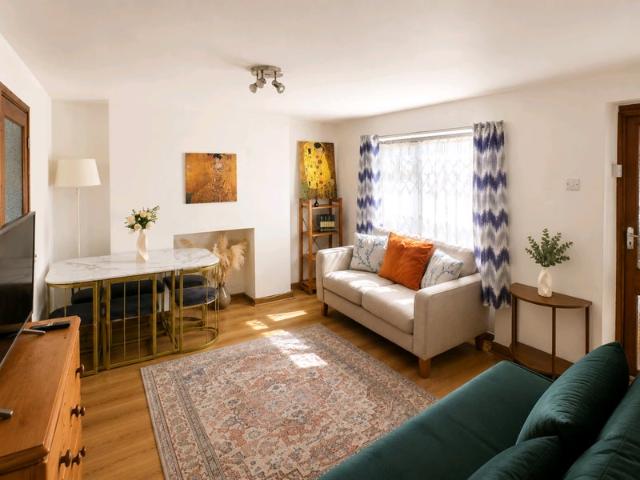 Apartment for rent in Chalk Farm, Greater London