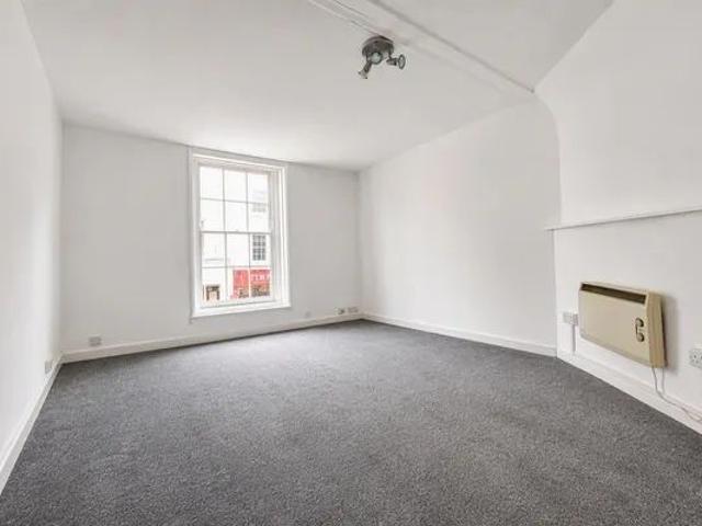 House for rent in Chichester, Littlecote