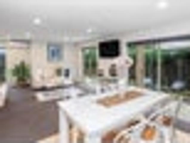Townhouse for sale in Heathcote, Canterbury