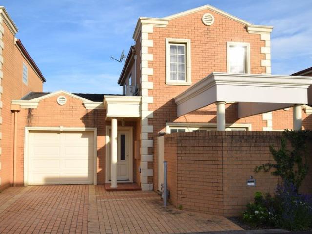 Townhouse for rent in Warrnambool, Victoria