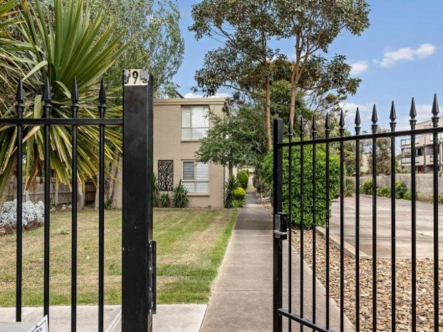 Apartment for rent in Camerons Creek, Victoria