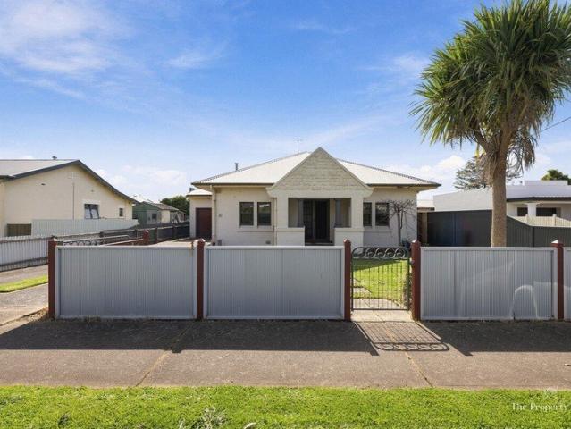 House for sale in Mount Gambier, City of Mount Gambier