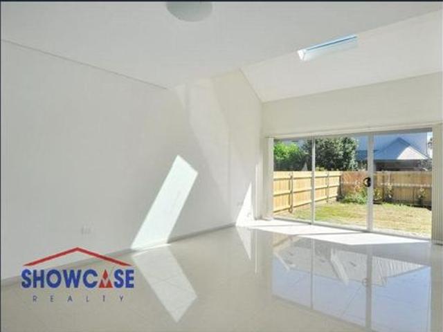 Townhouse for rent in Sydney, New South Wales