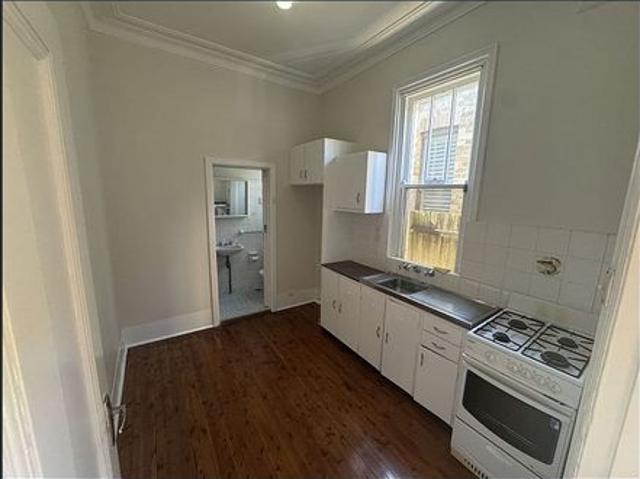 Apartment for rent in Lower North Shore, Sydney