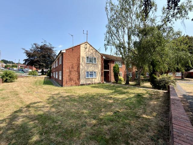 Apartment for rent in Cooper's Bank, West Midlands