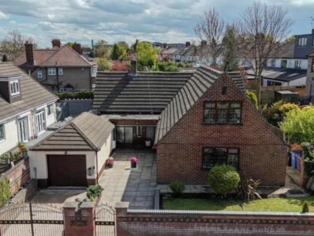 House for sale in Calderstones