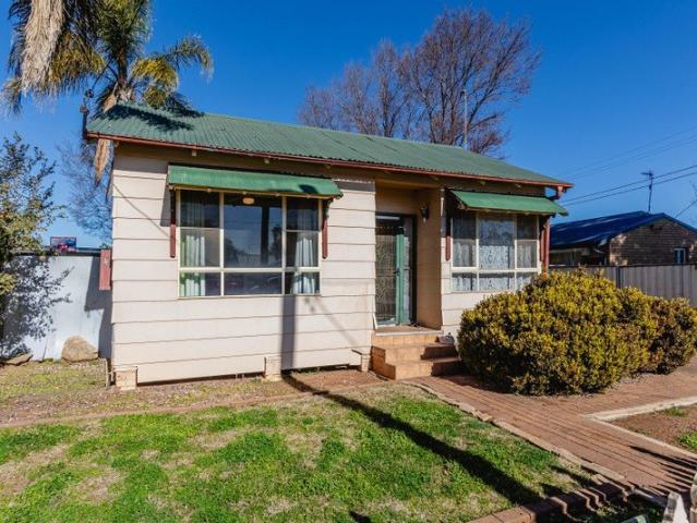 House for sale in Orana Heights, Dubbo