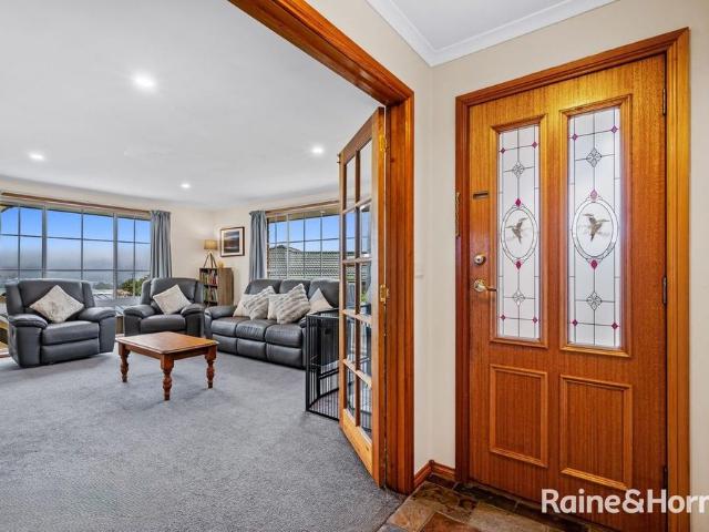 House for rent in Maranoa Heights, Hobart