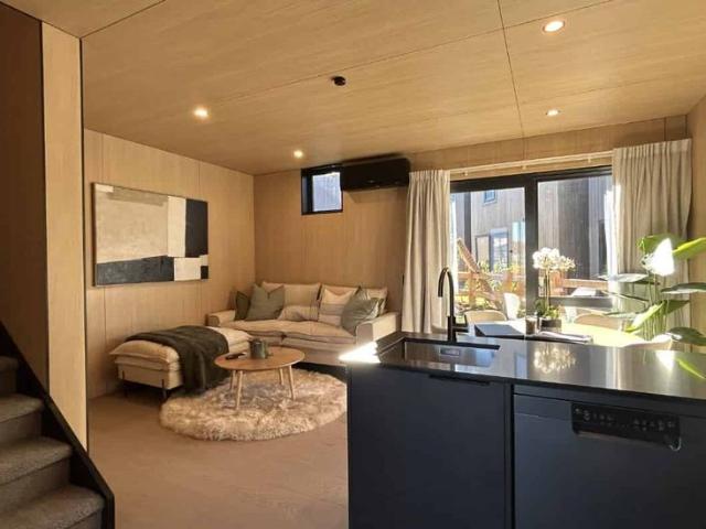 Townhouse for rent in Otakou