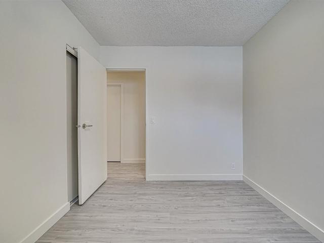 House for rent in Dutch Growers, Saskatoon