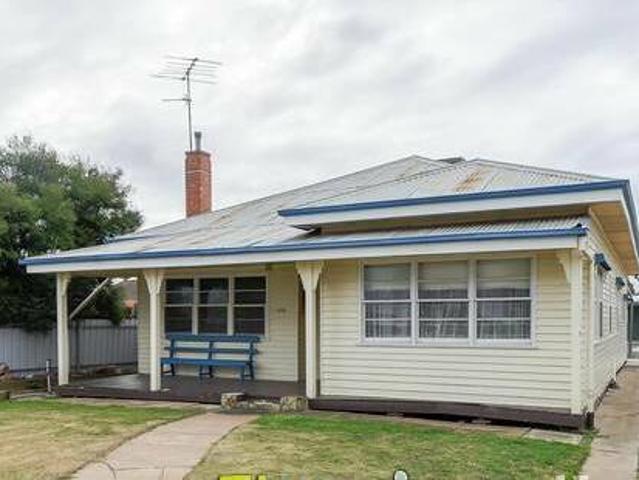House for sale in Horsham, Victoria