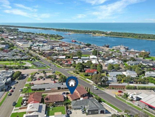 Apartment for sale in Lakes Entrance, Victoria