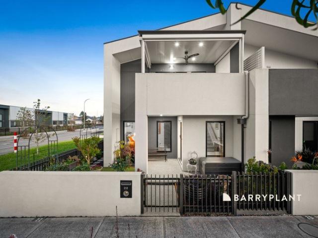 Townhouse for sale in Arcadia Estate, Melbourne