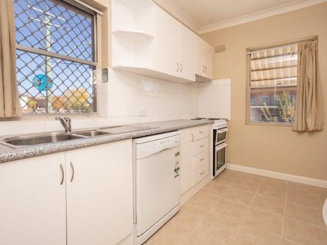 Flat for rent in Bathurst, New South Wales