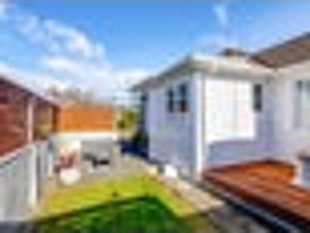 House for sale in Pauatahanui, Wellington