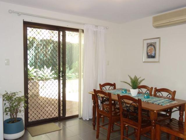 Townhouse for rent in Cambridge, Western Australia