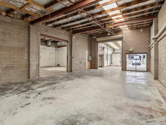 Warehouse for rent in Fairy Meadow, Wollongong City Council