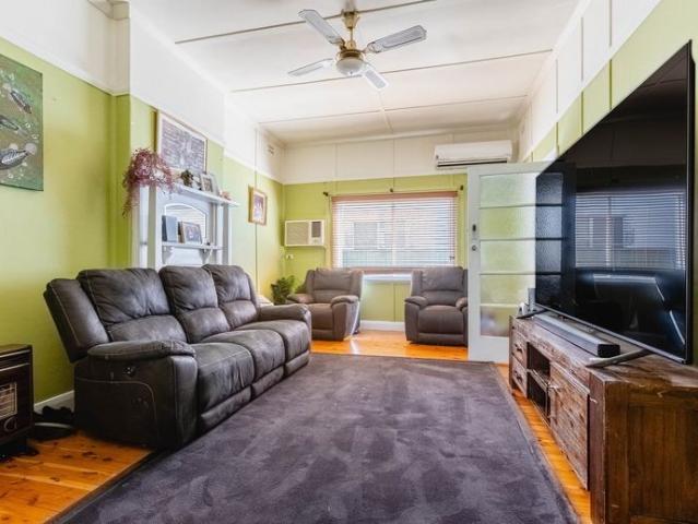 House for rent in Orana Heights, Dubbo