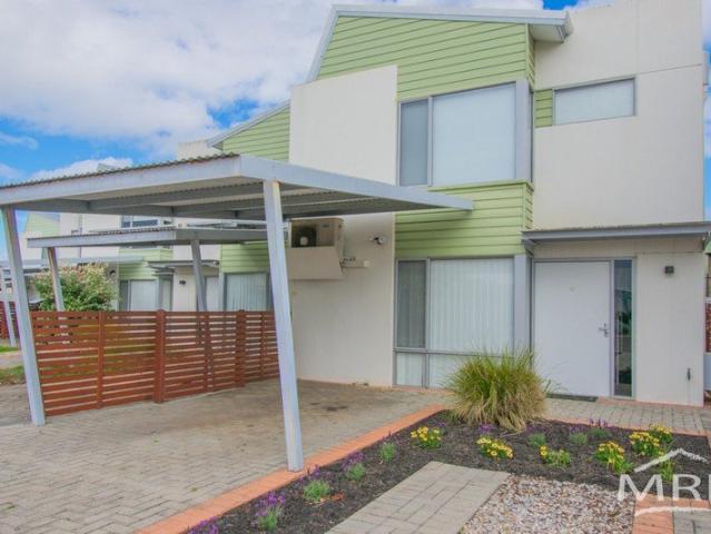 House for sale in Centennial Park, Albany