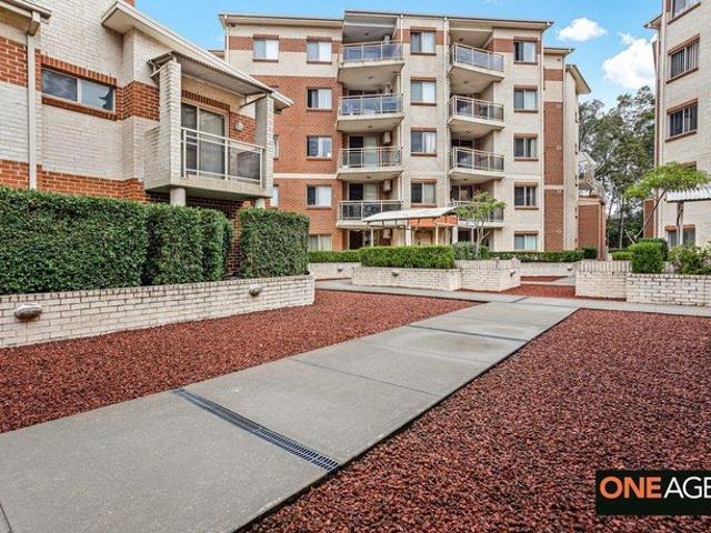 Apartment for rent in Toongabbie, Sydney