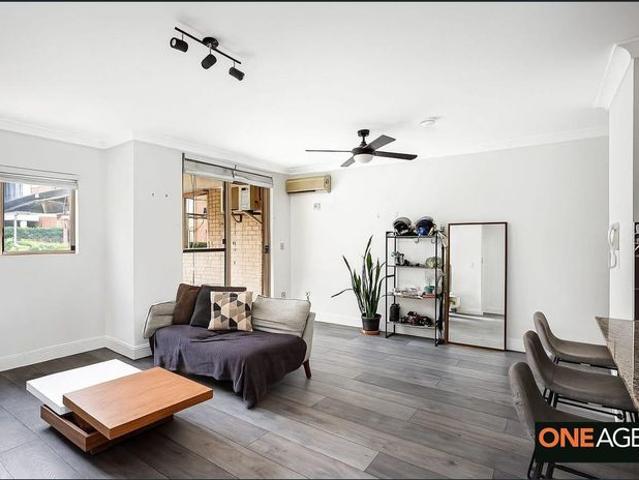 Apartment for rent in Toongabbie, Sydney