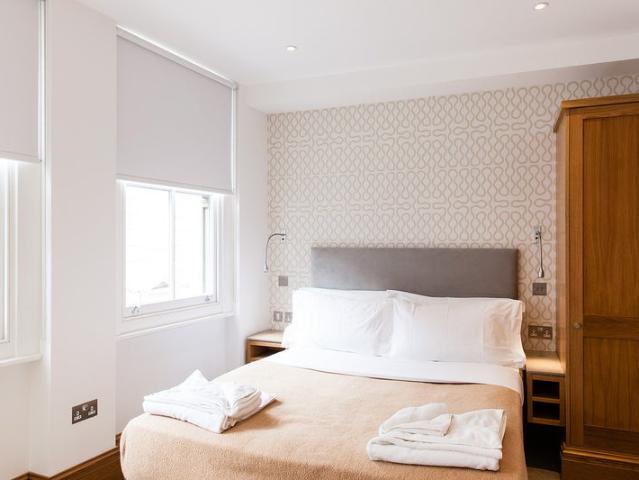 Studio for rent in Saint Giles, Bloomsbury
