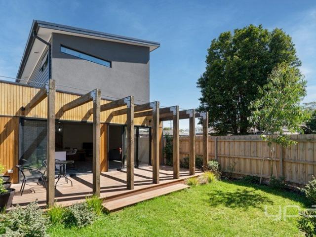 Townhouse for sale in Camerons Creek, Victoria