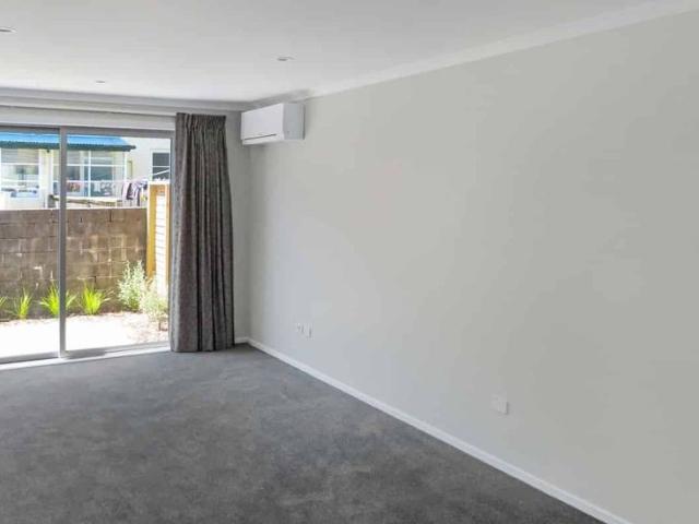 Apartment for rent in Days Bay, Wellington