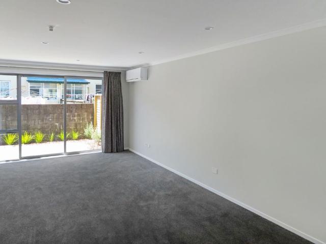 Townhouse for rent in Days Bay, Wellington