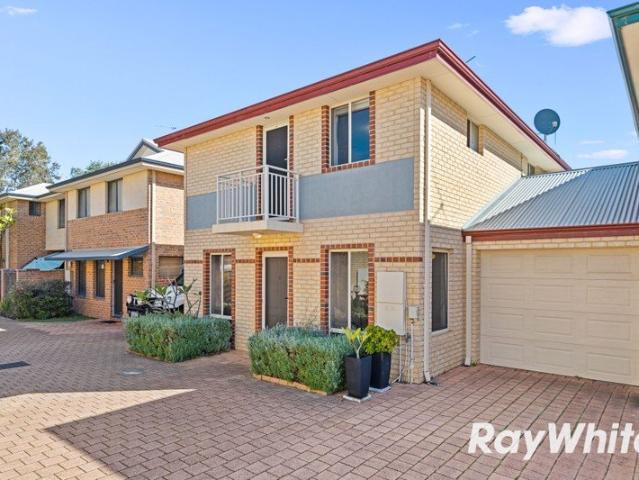 Townhouse for sale in Parklands, Western Australia