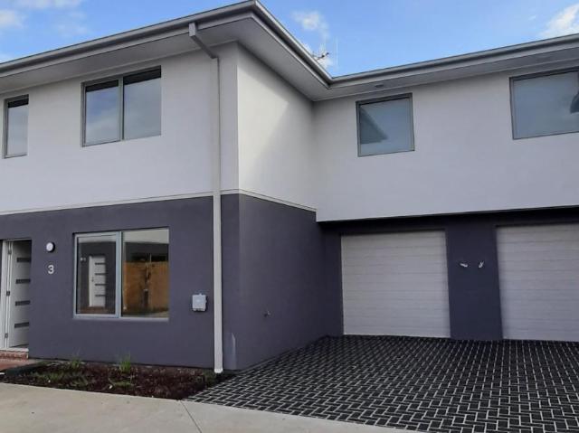 Townhouse for sale in Queanbeyan, New South Wales