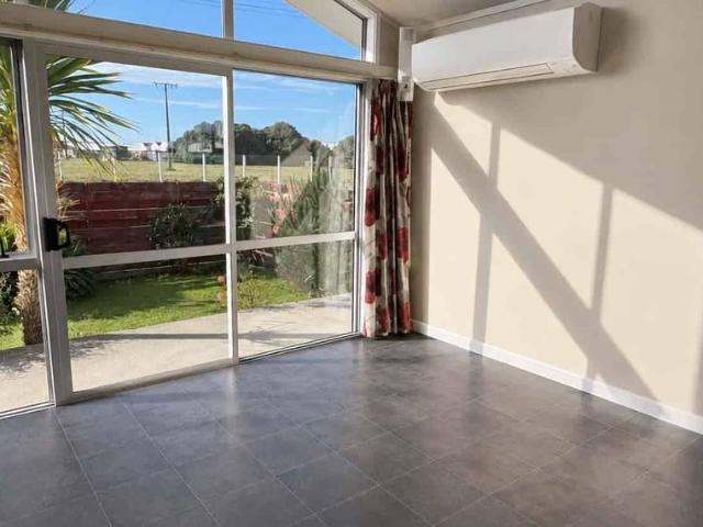 House for rent in Otakou