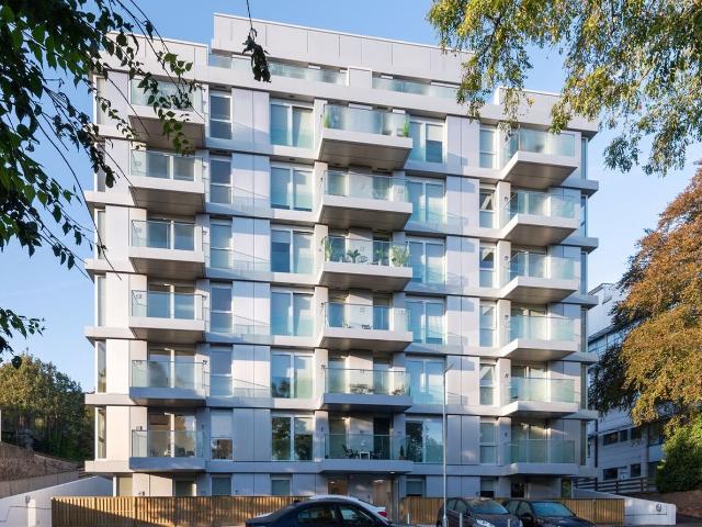 Apartment for rent in Round Hill, Brighton