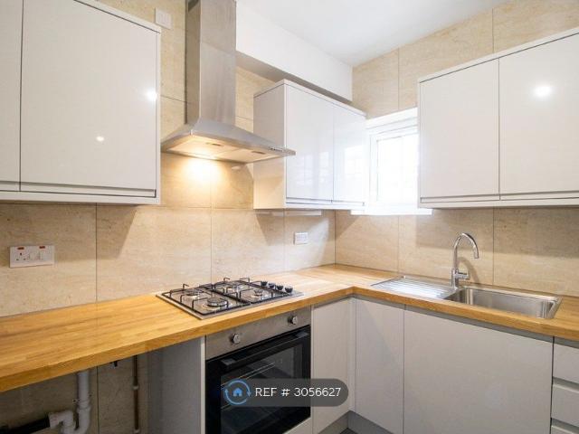 Apartment for rent in London Borough of Newham, Greater London