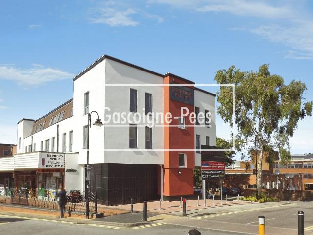 Studio for rent in Top of Town, Basingstoke and Deane