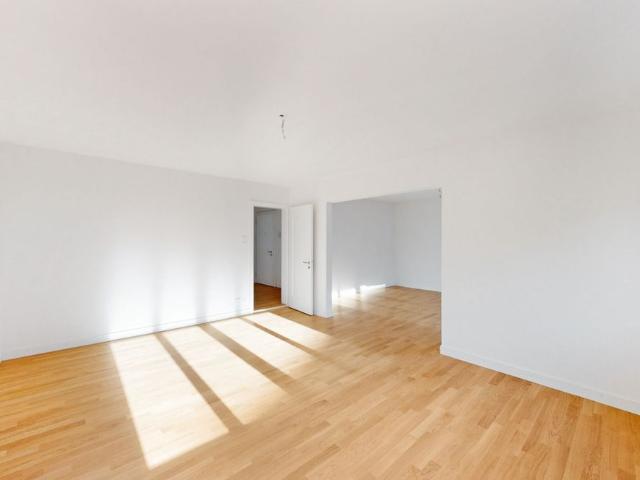 Apartment mieten in Einigen, Zürich