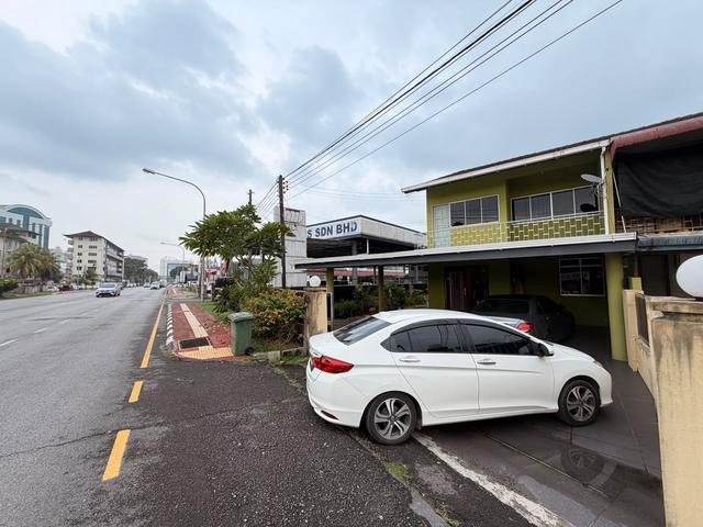 Terraced House for rent in Kuching, Bahagian Kuching