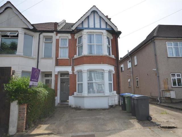 Apartment for rent in Sudbury, Greater London