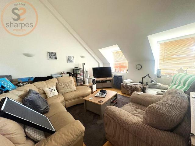 Apartment for rent in Worcester Park, Greater London