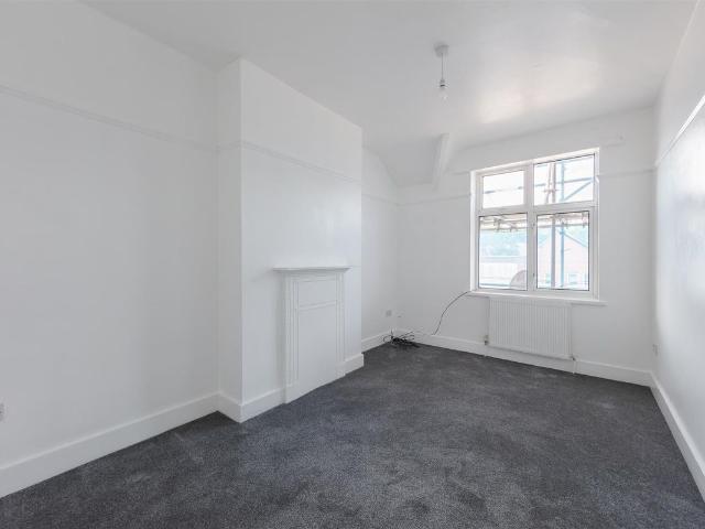 Apartment for rent in Worcester Park, Greater London