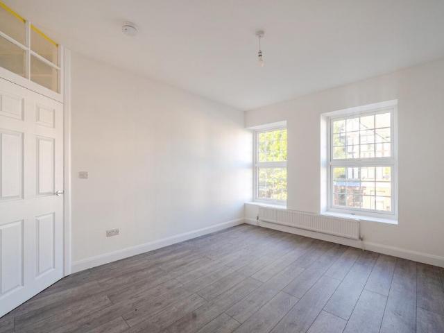Apartment for rent in London Borough of Sutton, Greater London