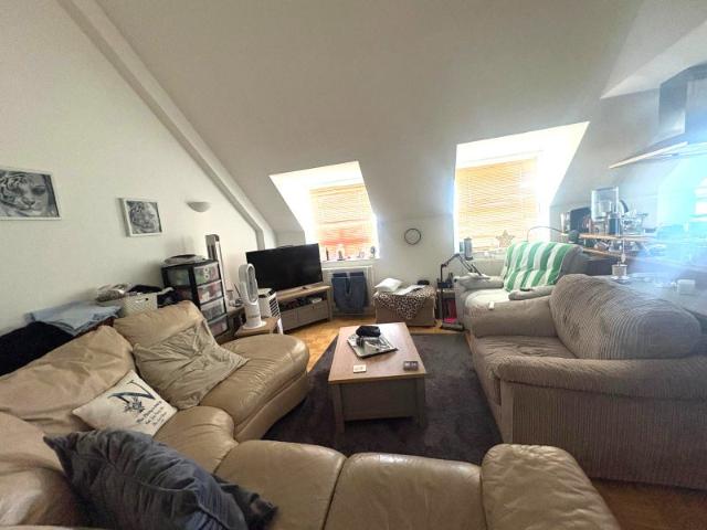 Apartment for rent in Worcester Park, Greater London