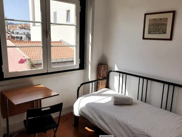 Quarto alugar em Santo António, Lisboa