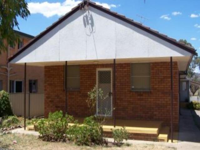Apartment for rent in Piallamore, New South Wales