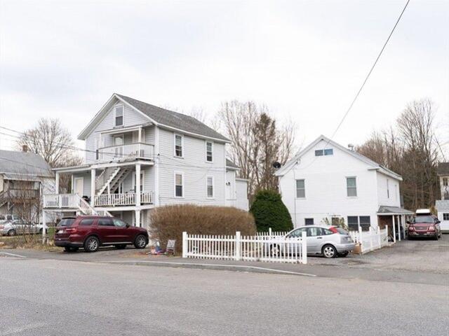 House for sale in Brookfield, Massachusetts