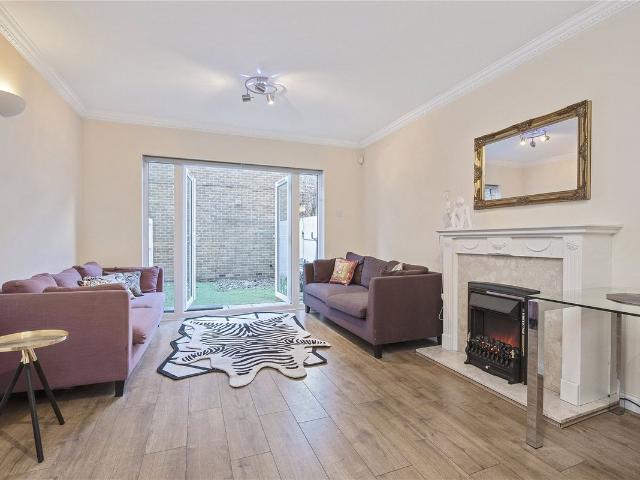 House for rent in Finsbury, Greater London